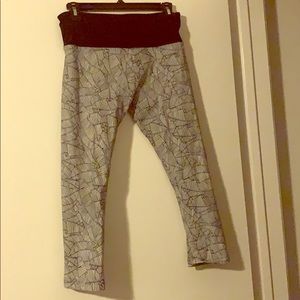 Lorna Jane crop workout pants